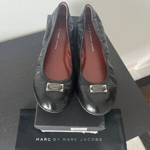 BRAND NEW  - Marc by Marc Jacobs Small Logo Black Leather Ballet Flats, Size 9